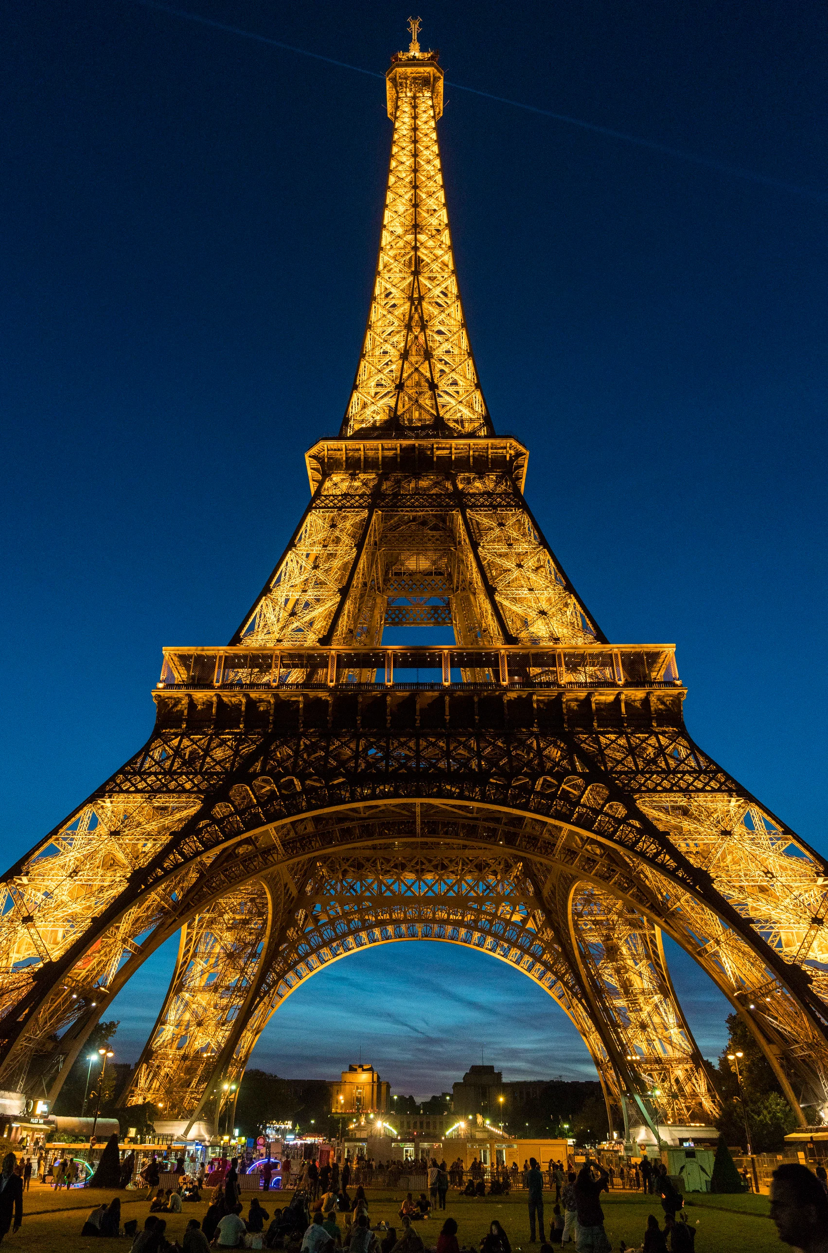 Picture of eiffel tower